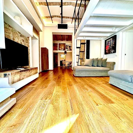 Buonarroti Art - Luxury Retreat For Couples Appartement *